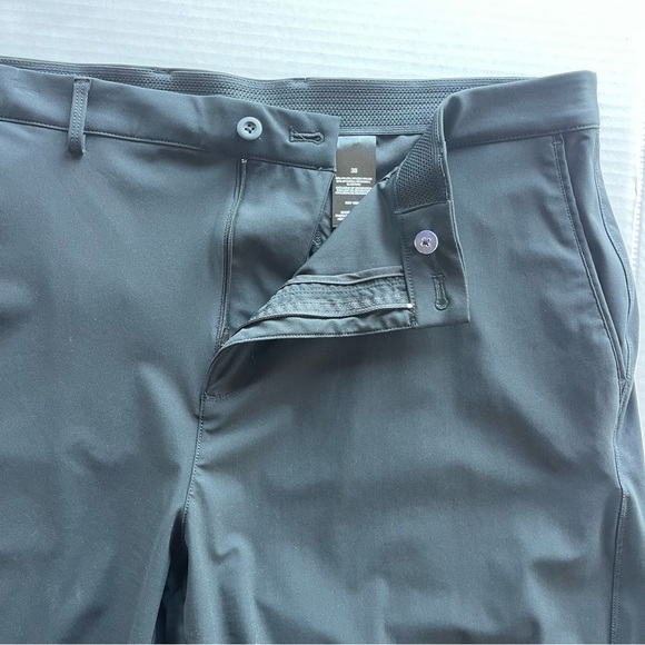 Greg Norman Men Golf Shorts 19”  Size 38 - Picture 2 of 11